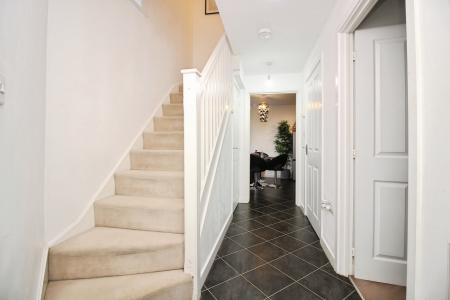 3 bedroom Detached house for sale in Calvos Close, Leicester, LE4