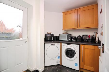 3 bedroom Detached house for sale in Calvos Close, Leicester, LE4