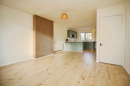 2 bedroom Terraced House for sale in Wolsey Way, Syston, LE7