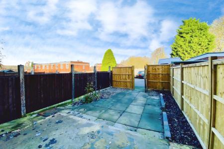 2 bedroom Terraced House for sale in Wolsey Way, Syston, LE7