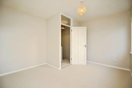 2 bedroom Terraced House for sale in Wolsey Way, Syston, LE7