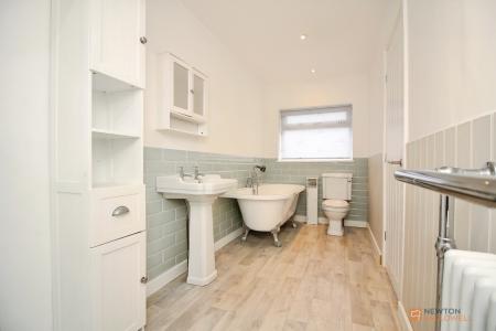 3 bedroom Semi-detached house for sale in Barrow Crescent, Gaddesby, LE7