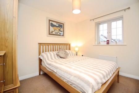 3 bedroom Semi-detached house for sale in Hallaton Drive, Syston, LE7