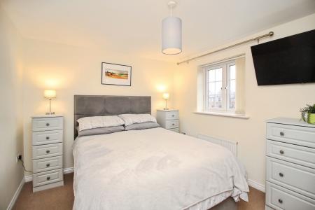 3 bedroom Semi-detached house for sale in Hallaton Drive, Syston, LE7