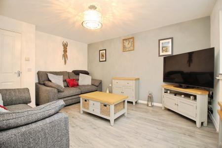 3 bedroom Semi-detached house for sale in Hallaton Drive, Syston, LE7