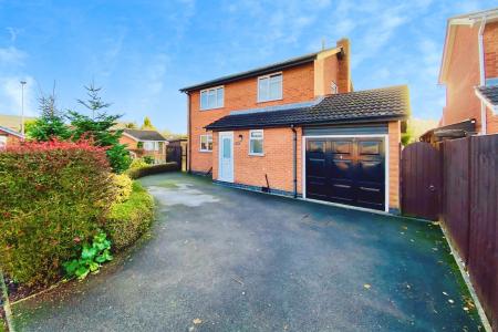 St Hildas Close, Syston, LE7