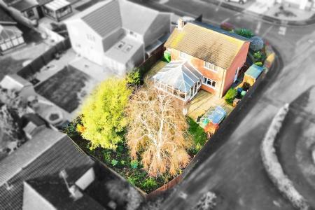 3 bedroom Detached house for sale in St Hildas Close, Syston, LE7