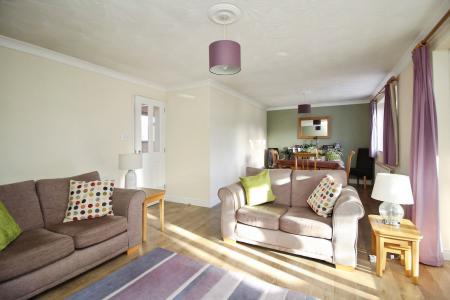 3 bedroom Detached house for sale in St Hildas Close, Syston, LE7