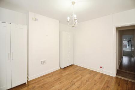 2 bedroom Terraced House for sale in Oxford Street, Syston, LE7