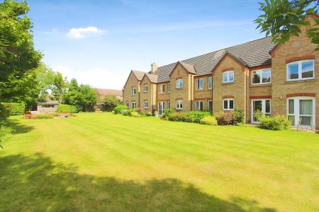 1 bedroom Flat for sale in Flat For Sale at Forge Court, Syston, LE7