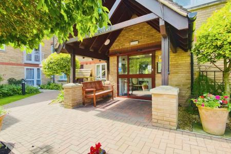 1 bedroom Flat for sale in Flat For Sale at Forge Court, Syston, LE7