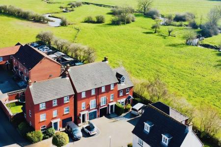 3 bedroom Town house for sale in Willowbrook Way, Rearsby, LE7