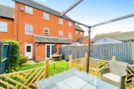 3 bedroom Town house for sale in Willowbrook Way, Rearsby, LE7