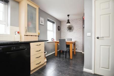 3 bedroom Town house for sale in Willowbrook Way, Rearsby, LE7
