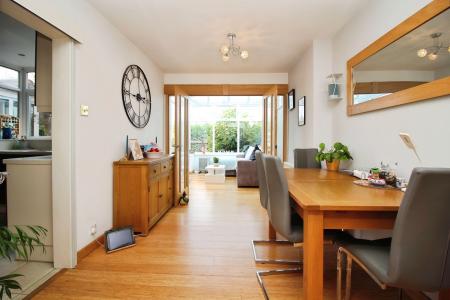 4 bedroom Semi-detached house for sale in Woodgate Drive, Birstall, LE4