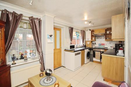 2 bedroom End of terrace house for sale in Cranmer Drive, Syston, LE7