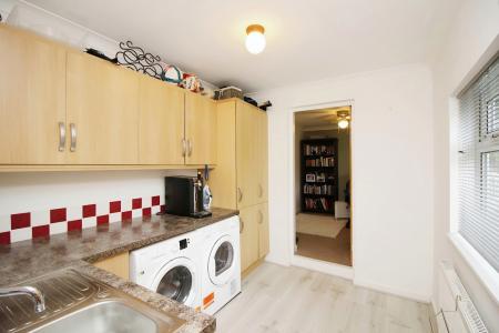 4 bedroom Detached bungalow for sale in Melton Road, Rearsby, LE7