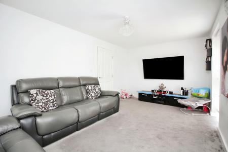 3 bedroom Town house for sale in Park Lane, Queniborough, LE7