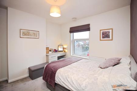 2 bedroom Terraced House for sale in Melton Road, Leicester, LE4