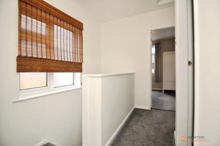 3 bedroom Semi-detached house for sale in Orchard Road, Birstall, LE4