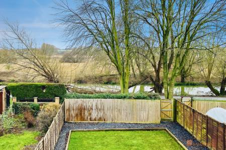 3 bedroom Semi-detached house for sale in Orchard Road, Birstall, LE4