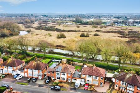 3 bedroom Semi-detached house for sale in Orchard Road, Birstall, LE4