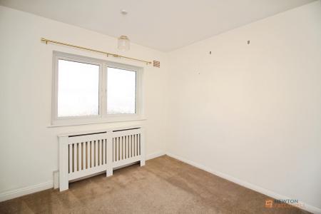 2 bedroom Semi-detached bungalow for sale in Northdown Drive, Thurmaston, LE4