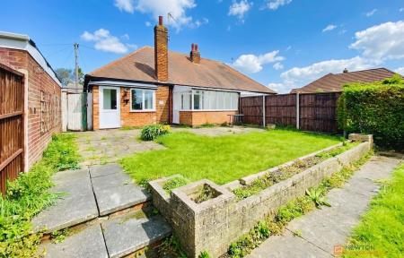 2 bedroom Semi-detached bungalow for sale in Northdown Drive, Thurmaston, LE4