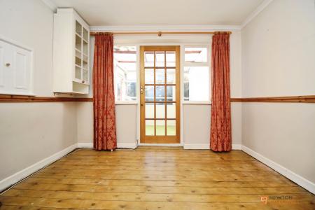 3 bedroom Semi-detached house for sale in Coplow Crescent, Syston, LE7