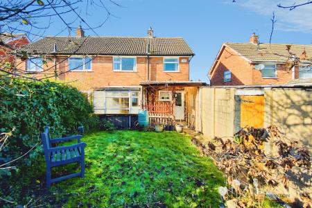 3 bedroom Semi-detached house for sale in Coplow Crescent, Syston, LE7