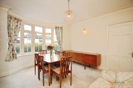 4 bedroom Semi-detached house for sale in Broad Street, Syston, LE7