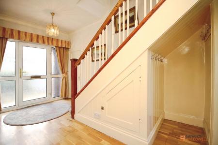 4 bedroom Semi-detached house for sale in Broad Street, Syston, LE7