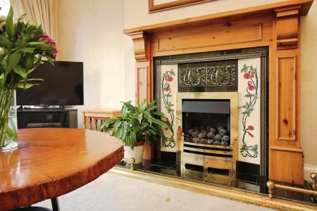 4 bedroom Semi-detached house for sale in Broad Street, Syston, LE7