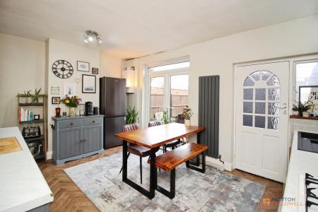 3 bedroom Semi-detached house for sale in High Street, Syston, LE7