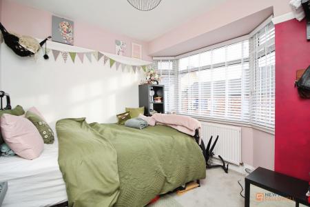 3 bedroom Semi-detached house for sale in High Street, Syston, LE7