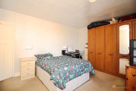 2 bedroom End of terrace house for sale in Albert Street, Syston, LE7