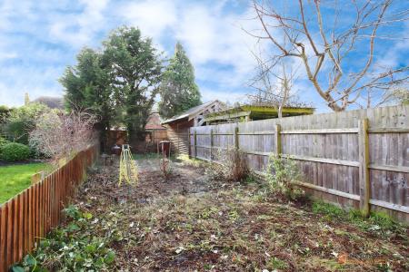 2 bedroom End of terrace house for sale in Albert Street, Syston, LE7