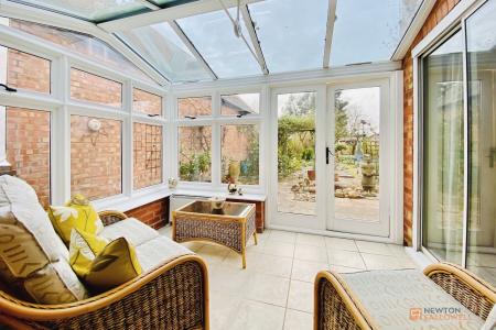 3 bedroom Cottage for sale in Main Street, Queniborough, LE7