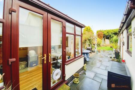 3 bedroom Semi-detached house for sale in Birchtree Avenue, Birstall, LE4