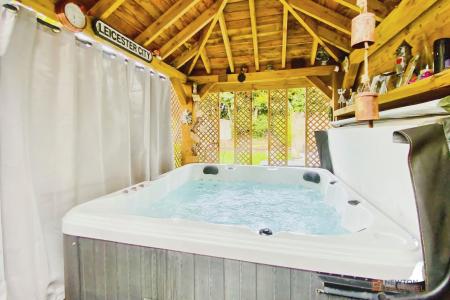 3 bedroom Semi-detached house for sale in Birchtree Avenue, Birstall, LE4