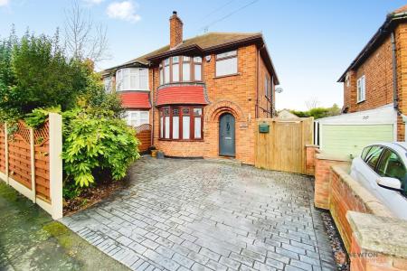 3 bedroom Semi-detached house for sale in Birchtree Avenue, Birstall, LE4