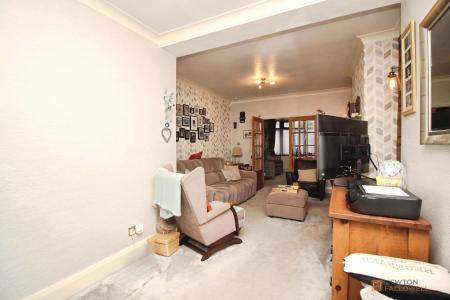 3 bedroom Semi-detached house for sale in Birchtree Avenue, Birstall, LE4