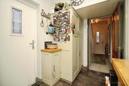 3 bedroom Semi-detached house for sale in Birchtree Avenue, Birstall, LE4