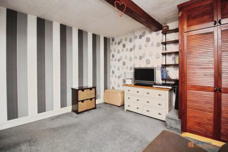 3 bedroom Semi-detached house for sale in Birchtree Avenue, Birstall, LE4