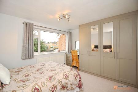 4 bedroom Detached house for sale in Parkstone Road, Syston, LE7