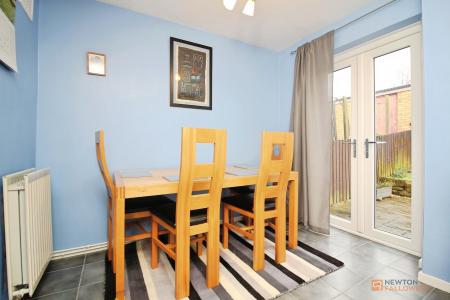 3 bedroom Semi-detached house for sale in Blount Road, Thurmaston, LE4