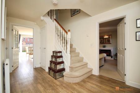 5 bedroom Detached house for sale in Maclaren Todd Close, Queniborough, LE7