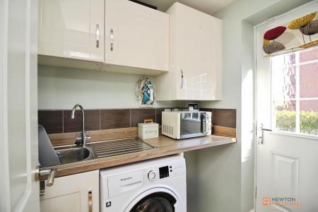 5 bedroom Detached house for sale in Maclaren Todd Close, Queniborough, LE7