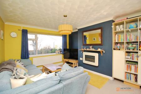 3 bedroom Semi-detached house for sale in Squires Ride, East Goscote, LE7