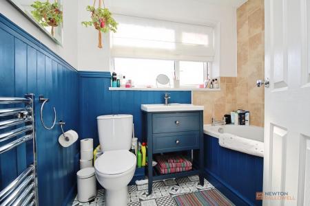 3 bedroom Semi-detached house for sale in Squires Ride, East Goscote, LE7